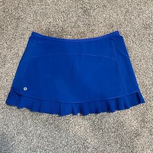Lululemon city sky run by skirt size 8 royal blue
